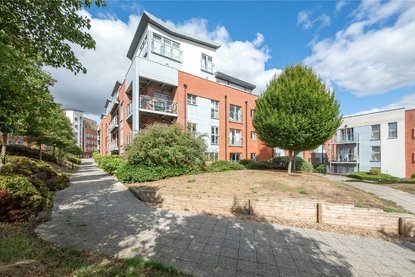 1 Bedroom Apartment LetApartment Let in Charrington Place, St. Albans, Hertfordshire - Collinson Hall