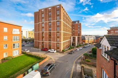 1 Bedroom Apartment New InstructionApartment New Instruction in Ziggurat House, 25 Grosevenor Road, St Albans - Collinson Hall