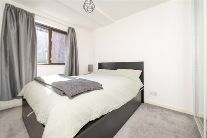 1 Bedroom Maisonette To LetMaisonette To Let in Half Moon Mews, St. Albans, Hertfordshire - Collinson Hall