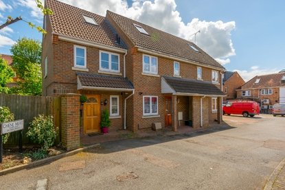 3 Bedroom House To LetHouse To Let in Waverley Road, St. Albans - Collinson Hall