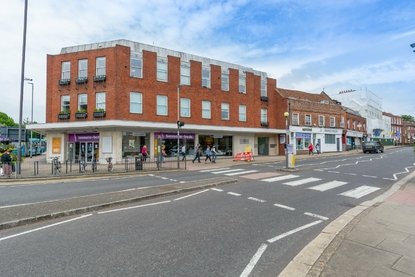 2 Bedroom Apartment Let AgreedApartment Let Agreed in St. Peters Street, St. Albans - Collinson Hall