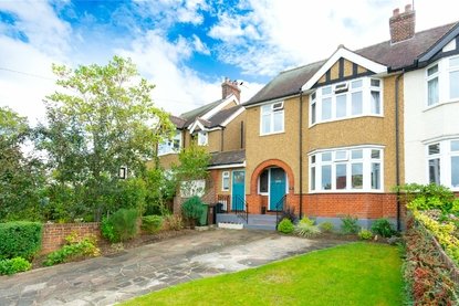 3 Bedroom House Sold Subject to Contract in Langley Crescent, St. Albans - Collinson Hall