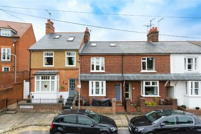 4 Bedroom House Sold Subject to Contract in Kimberley Road, St. Albans - Collinson Hall
