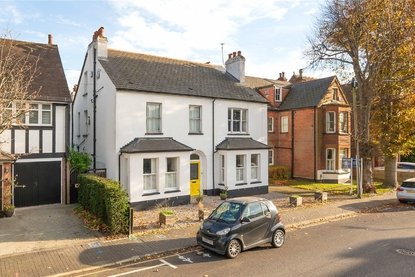 3 Bedroom Apartment To LetApartment To Let in Lemsford Road, St. Albans, Hertfordshire - Collinson Hall