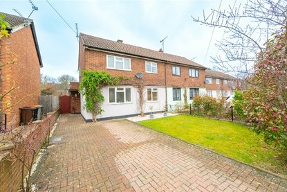 3 Bedroom House Sold Subject to Contract in Howard Close, St. Albans, Hertfordshire - Collinson Hall