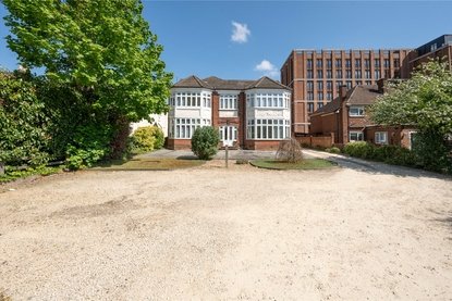 2 Bedroom Apartment To LetApartment To Let in Grosvenor Road, St. Albans - Collinson Hall