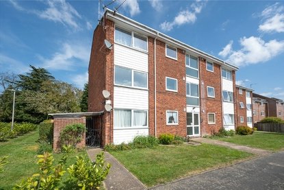 2 Bedroom Apartment Sold Subject to Contract in Cedar Court, St. Albans, Hertfordshire - Collinson Hall