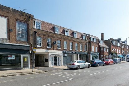 2 Bedroom Apartment Let in Victoria Street, St. Albans, Hertfordshire - Collinson Hall