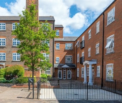 2 Bedroom Maisonette To LetMaisonette To Let in Milliners Court, Lattimore Road, St. Albans - Collinson Hall