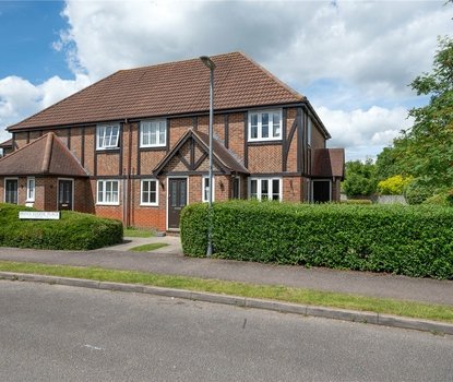 1 Bedroom Maisonette Let AgreedMaisonette Let Agreed in Prince Eugene Place, Tithe Barn Close, St. Albans - Collinson Hall