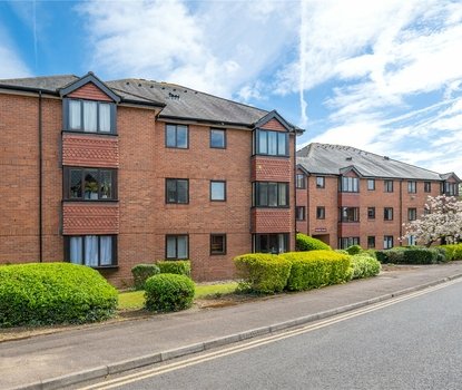 1 Bedroom Apartment To LetApartment To Let in Peakes Place, Granville Road, St. Albans - Collinson Hall