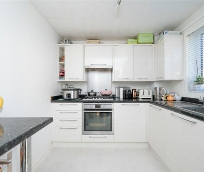 2 Bedroom House For SaleHouse For Sale in Belvedere Gardens, Watford Road, St. Albans - Collinson Hall