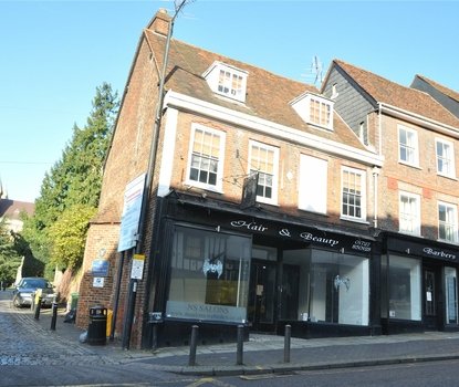 Commercial property Let Agreed in Holywell Hill, St. Albans, Hertfordshire - Collinson Hall