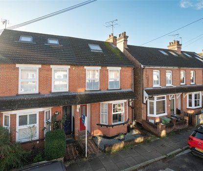 4 Bedroom House LetHouse Let in Burnham Road, St. Albans, Hertfordshire - Collinson Hall