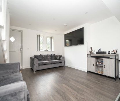 2 Bedroom House To LetHouse To Let in Frogmore, St. Albans, Hertfordshire - Collinson Hall