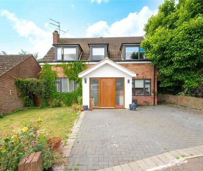 4 Bedroom House For SaleHouse For Sale in Jenkins Avenue, Bricket Wood, St. Albans - Collinson Hall