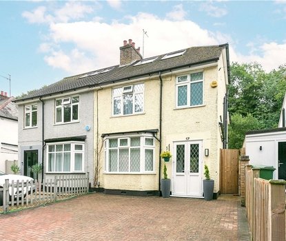 3 Bedroom House For SaleHouse For Sale in Old Watford Road, Bricket Wood, St. Albans - Collinson Hall
