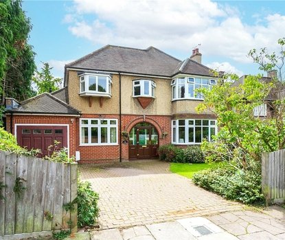 5 Bedroom House Sold Subject to ContractHouse Sold Subject to Contract in Jennings Road, St Albans, Hertfordshire - Collinson Hall