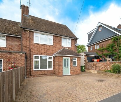 3 Bedroom House LetHouse Let in Hobbs Hill Road, Hemel Hempstead, Hertfordshire - Collinson Hall