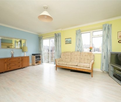 2 Bedroom Apartment,maisonette For SaleApartment,maisonette For Sale in The Ridgeway, St. Albans, Hertfordshire - Collinson Hall