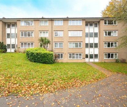 3 Bedroom Apartment For SaleApartment For Sale in Tudor Road, St. Albans, Hertfordshire - Collinson Hall