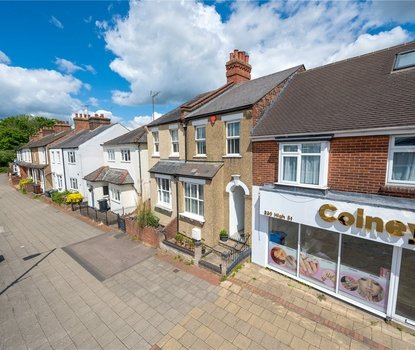 3 Bedroom House For SaleHouse For Sale in High Street, London Colney, St. Albans - Collinson Hall