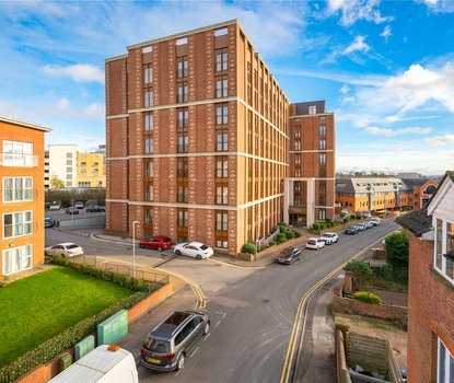 1 Bedroom Apartment For SaleApartment For Sale in Grosvenor Road, St. Albans, Hertfordshire - Collinson Hall