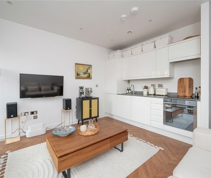 1 Bedroom Apartment For SaleApartment For Sale in Grosvenor Road, St. Albans, Hertfordshire - Collinson Hall