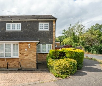 3 Bedroom House Sold Subject to ContractHouse Sold Subject to Contract in St. Lawrence Way, Bricket Wood, St. Albans - Collinson Hall