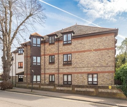 1 Bedroom Apartment For SaleApartment For Sale in Beaumonds, Upper Marlborough Road, St. Albans - Collinson Hall