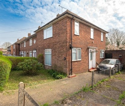 3 Bedroom House Sold Subject to ContractHouse Sold Subject to Contract in Nuns Lane, St. Albans, Hertfordshire - Collinson Hall