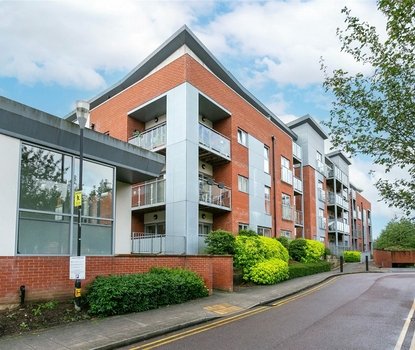 1 Bedroom Apartment For SaleApartment For Sale in Charrington Place, St. Albans, Hertfordshire - Collinson Hall