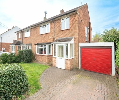 3 Bedroom House Sold Subject to ContractHouse Sold Subject to Contract in Chiswell Green Lane, St. Albans, Hertfordshire - Collinson Hall
