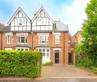 6 Bedroom House Sold Subject to ContractHouse Sold Subject to Contract in Beaconsfield Road, St. Albans, Hertfordshire - Collinson Hall