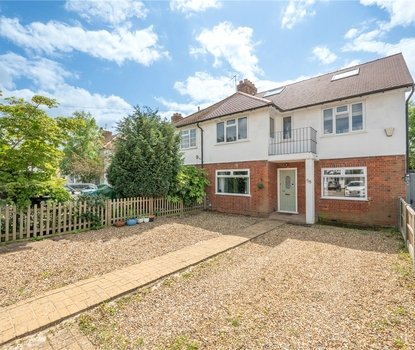 3 Bedroom Maisonette Sold Subject to ContractMaisonette Sold Subject to Contract in Tavistock Avenue, St. Albans, Hertfordshire - Collinson Hall