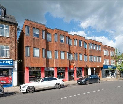 2 Bedroom Apartment For SaleApartment For Sale in Victoria House, 117-129 Victoria Street, St. Albans - Collinson Hall