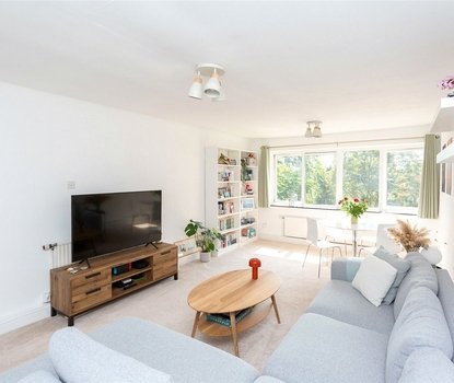 2 Bedroom Apartment For SaleApartment For Sale in Tudor Road, St. Albans, Hertfordshire - Collinson Hall