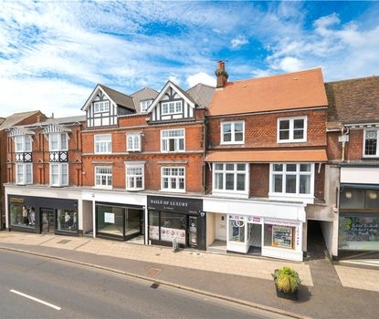1 Bedroom Apartment For SaleApartment For Sale in Chequer Street, St. Albans, Hertfordshire - Collinson Hall