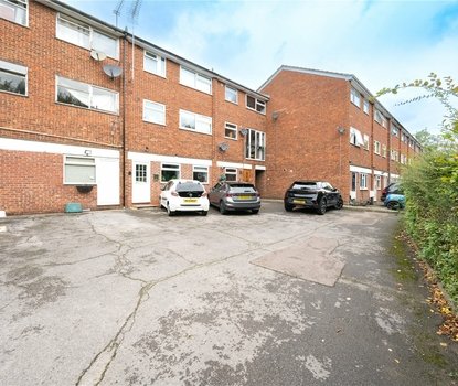 1 Bedroom Maisonette Let AgreedMaisonette Let Agreed in How Wood, Park Street, St. Albans - Collinson Hall