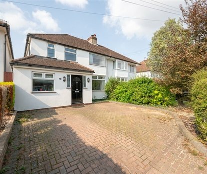 4 Bedroom House For SaleHouse For Sale in Gurney Court Road, St. Albans, Hertfordshire - Collinson Hall