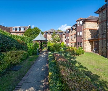 1 Bedroom Apartment For SaleApartment For Sale in Beaumonds, Upper Marlborough Road, St. Albans - Collinson Hall