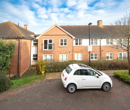 2 Bedroom Apartment For SaleApartment For Sale in Wordsworth Close, Kings Park, St. Albans - Collinson Hall