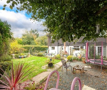 4 Bedroom House For SaleHouse For Sale in Mount Pleasant Lane, Bricket Wood, St. Albans - Collinson Hall