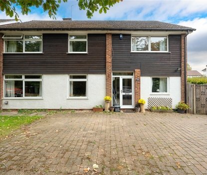 4 Bedroom House For SaleHouse For Sale in Mount Pleasant Lane, Bricket Wood, St. Albans - Collinson Hall