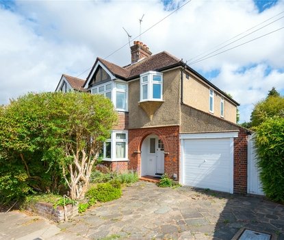 4 Bedroom House Sold Subject to ContractHouse Sold Subject to Contract in Palfrey Close, St. Albans, Hertfordshire - Collinson Hall