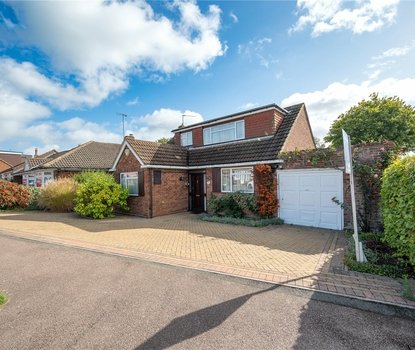 4 Bedroom House For SaleHouse For Sale in Jenkins Avenue, Bricket Wood, St. Albans - Collinson Hall