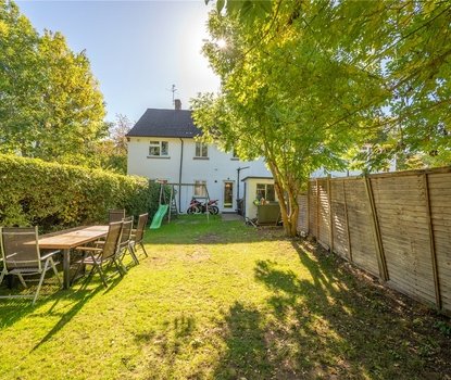 2 Bedroom Maisonette For SaleMaisonette For Sale in Abbots Avenue West, St. Albans, Hertfordshire - Collinson Hall