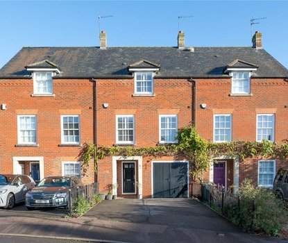 5 Bedroom House Sold Subject to ContractHouse Sold Subject to Contract in Goldsmith Way, St. Albans, Hertfordshire - Collinson Hall