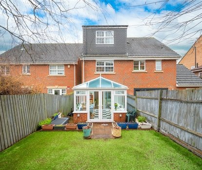 3 Bedroom House For SaleHouse For Sale in Holyrood Crescent, St. Albans, Hertfordshire - Collinson Hall