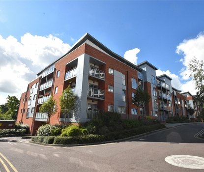 2 Bedroom Apartment Let Agreed in Charrington Place, St. Albans, Hertfordshire - Collinson Hall